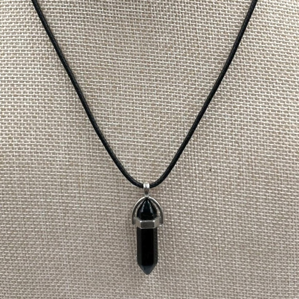 Vintage Silver Tone Black Obsidian Hexagonal Point‎ Crystal Pendant Necklace Y2K